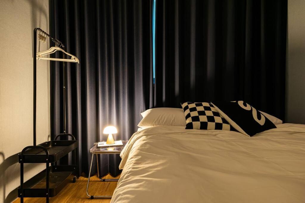 Luxury Gallery Apartment *